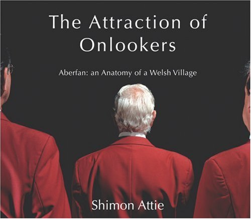 The Attraction of Onlookers