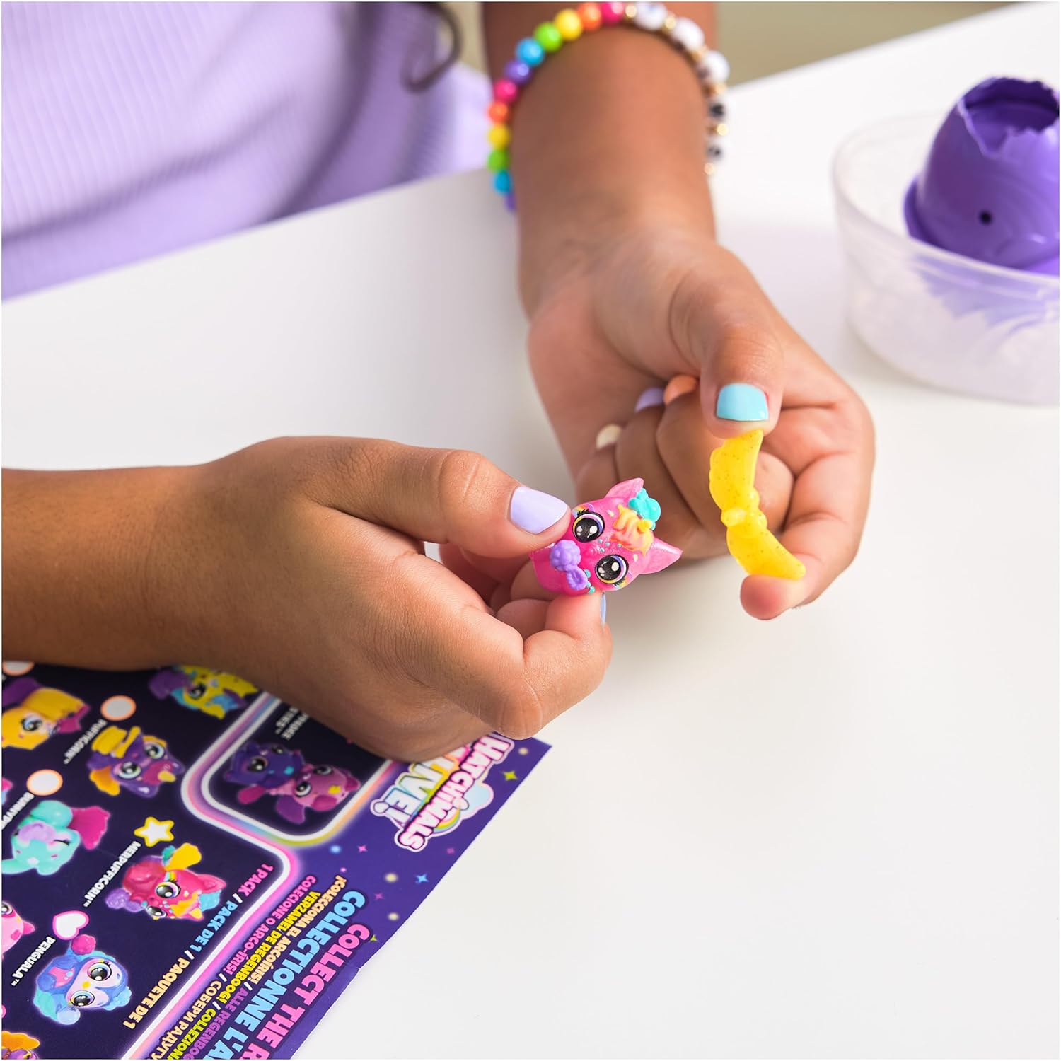 HATCHIMALS Alive - Juego Sorpresa de Arco Iris, con un Huevo autoeclosionante con Figura Sorpresa para niños a Partir de 3 años