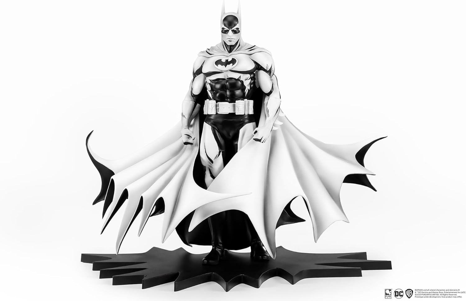 PURE ARTS Black And White Batman Statue 27Cm