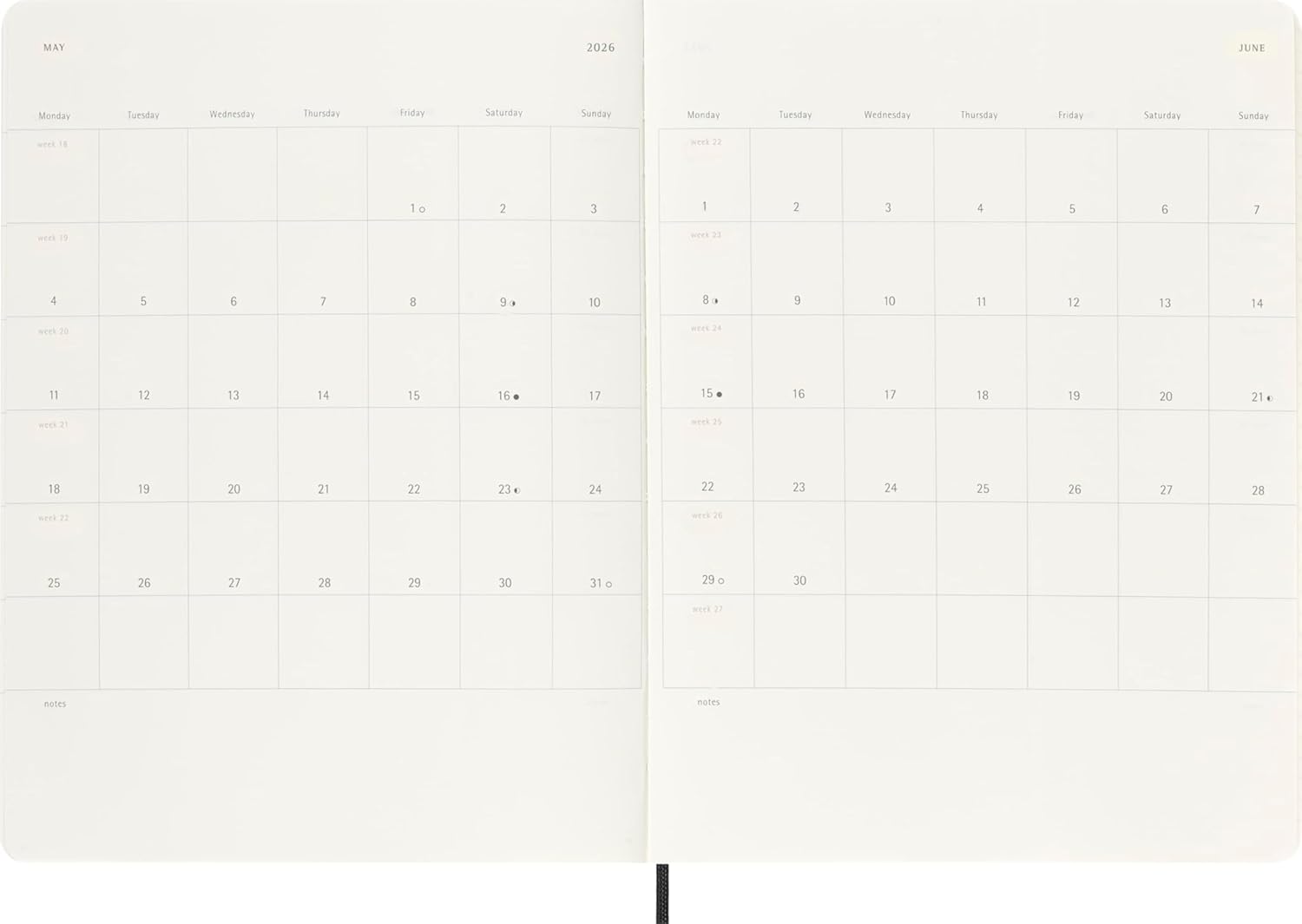 Moleskine Weekly Planner 2025-2026, 18-Month Weekly Planner With Note Space, Soft Cover and Elastic Closure, XL 19 x 25 cm, Colour Black