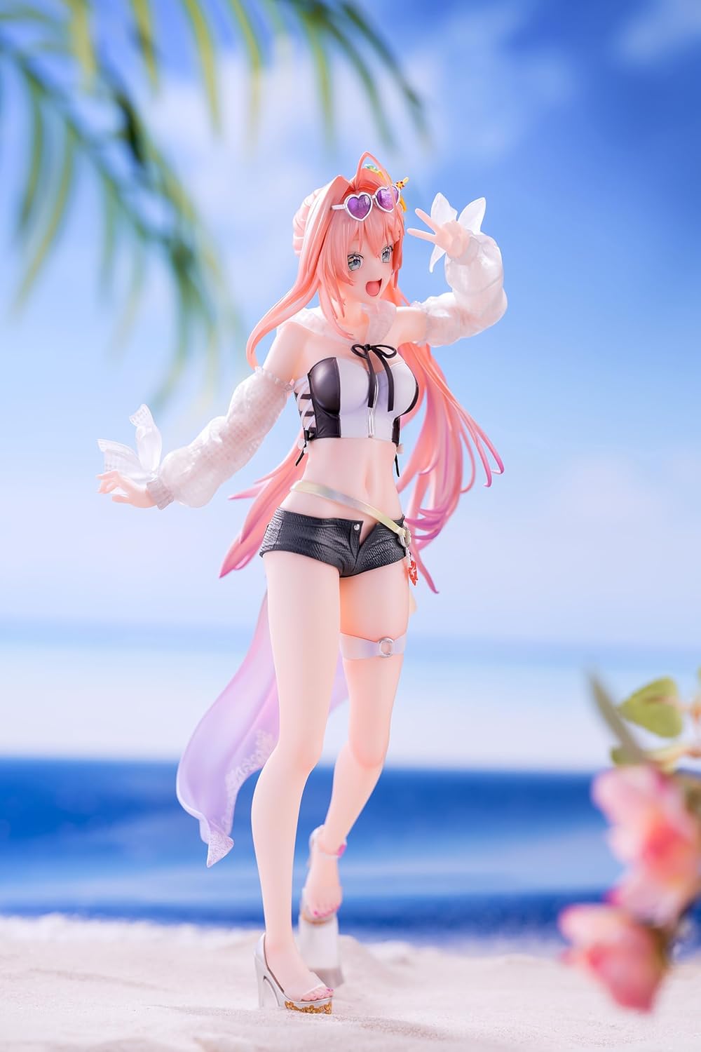 Liana Illustration by Liichu, Approx. Total Height 9.4 inches (240 mm) (Base Included) PVC, ABS, 1/7 Scale Painted Finished Figure