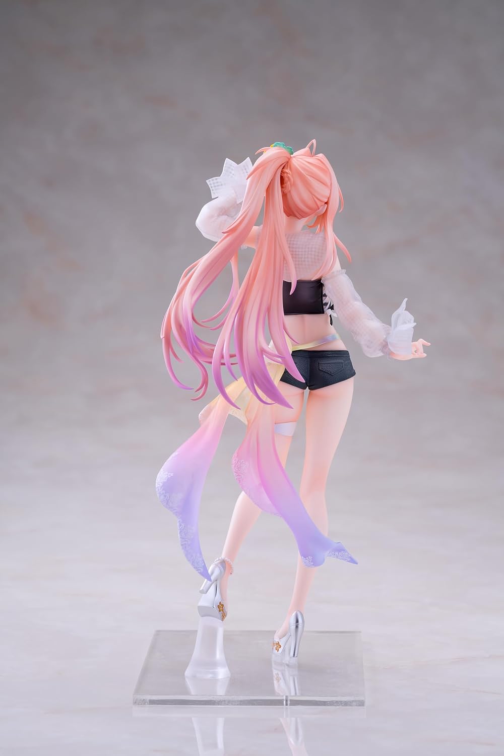 Liana Illustration by Liichu, Approx. Total Height 9.4 inches (240 mm) (Base Included) PVC, ABS, 1/7 Scale Painted Finished Figure