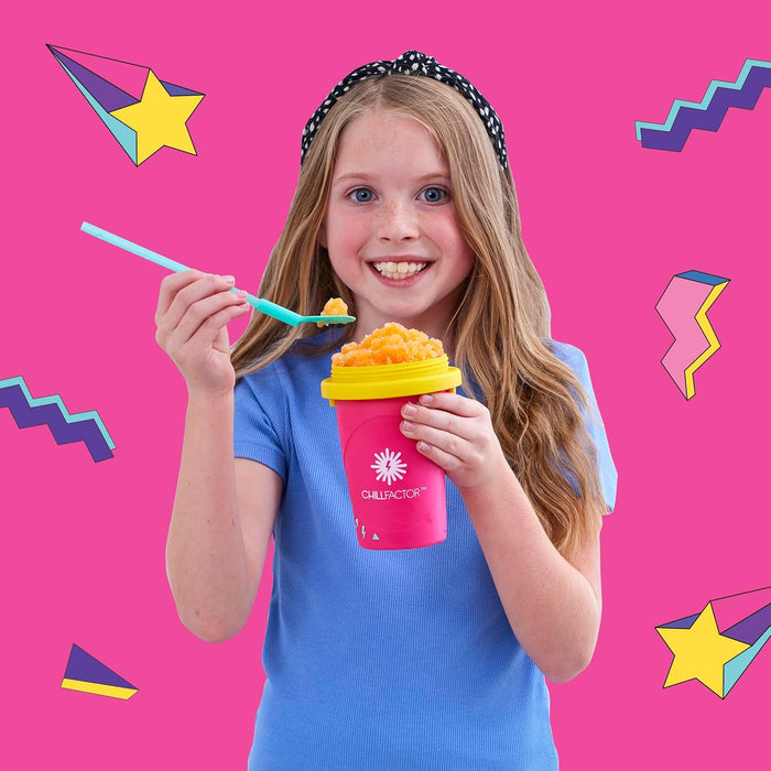Chill Factor Colour Shock slushy maker Perfectly Pink - Reusable slushy maker cup, homemade slushies. Squeeze cup slushy maker Kitchen toys