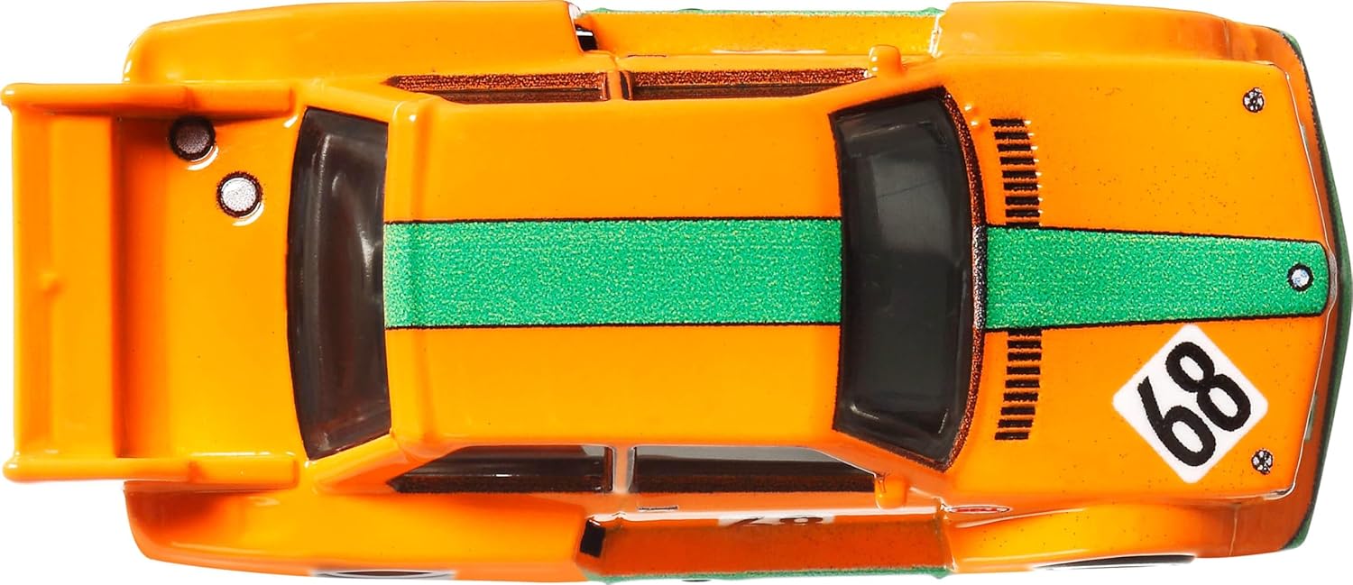 Hot Wheels Premium BMW 320 GP5, Car Culture Circuit Legends Vehicles for Kids 3 Years Old & Up and Adult fans and Collectors, Premium Collection of Car Culture 1:64 Scale Vehicles, HRV94