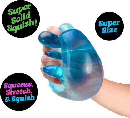 Schylling NeeDoh Niceberg - Sensory Squeeze Toy - Super Solid Squish - 7,6 cm Cube - Kleur kan variëren (Pack van 1