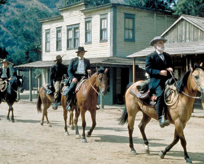 Zwischen Zwölf und Drei (From Noon till Three) / Kult-Western mit Charles Bronson (Pidax Western-Klassiker