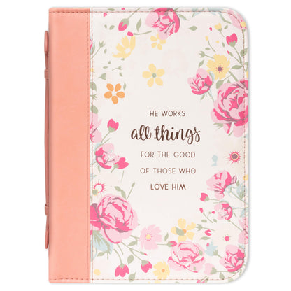 Christian Art Gifts Funda de la Biblia de moda para mujer He Works All Things for Good Romans 8:28, piel sintética floral melocotón