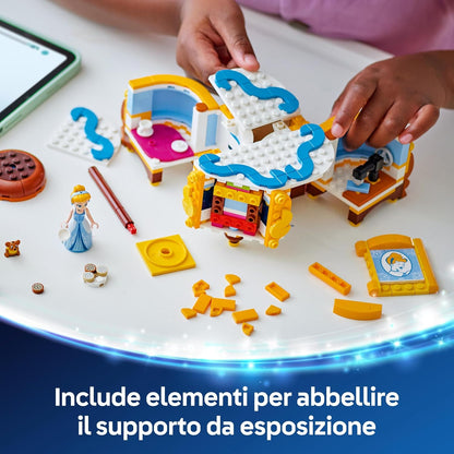 LEGO | Disney Princess Abito di Cenerentola - Giochi Fantasy per Bambine e Bambini da 9 Anni con Espositore Personalizzabile, Mini Bambolina e Personaggio di Gus - Idea Regalo Creativa - 43266