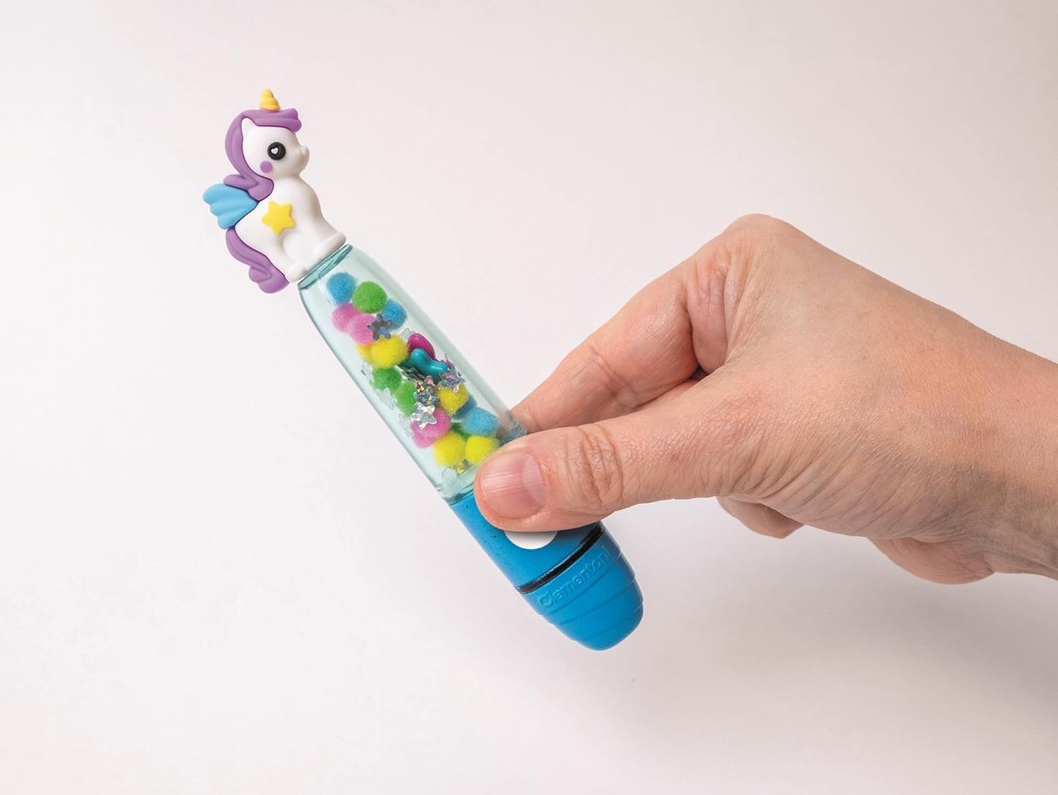 Clementoni Idea 18860 Markeerstiften voor in de werkplaats met meer dan 50 accessoires, creatief speelgoed, knutselset, gepersonaliseerde pen, cadeauset voor kinderen vanaf 6 jaar