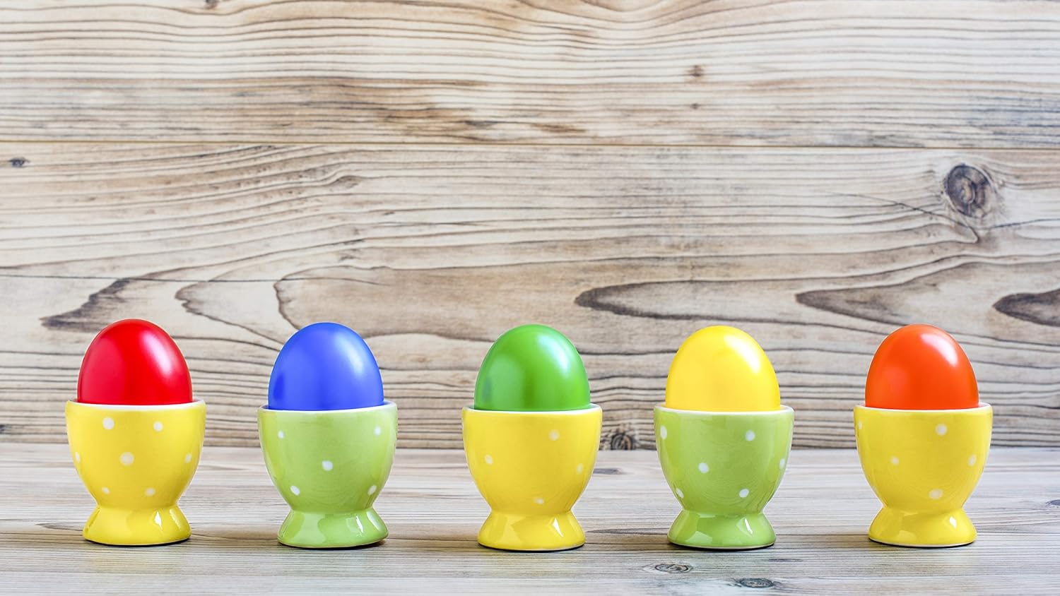 Eierverf felle kleuren Pasen