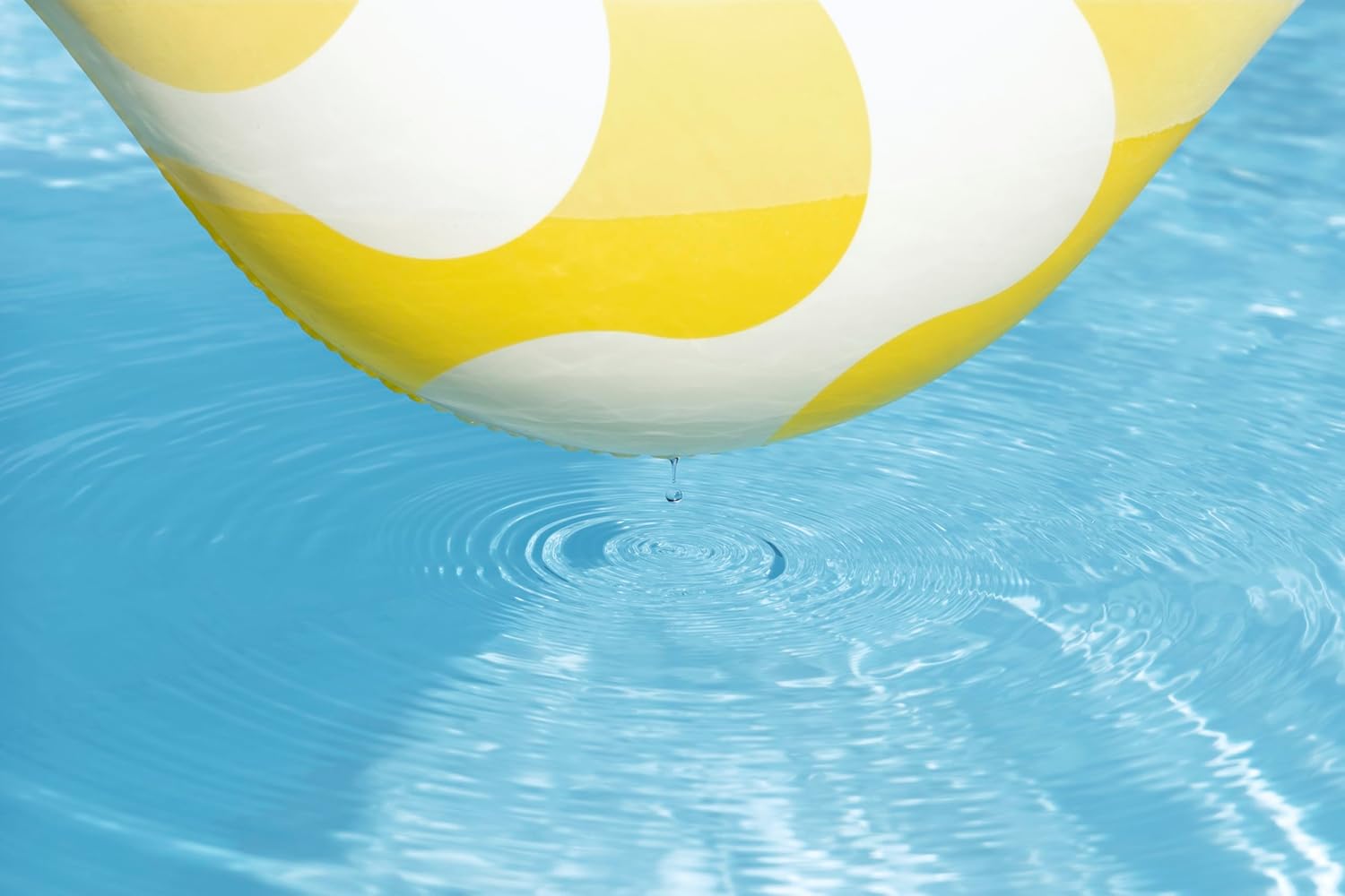 Swim Safe 31" x 31"/79cm x 79cm Comfort Plush Wavy Square 2-Ring Baby Boat