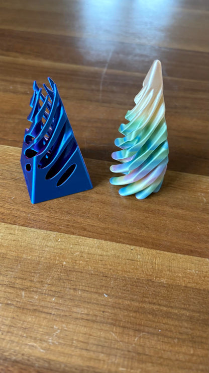 Fidget di stampa 3D. La piramide impossibile.