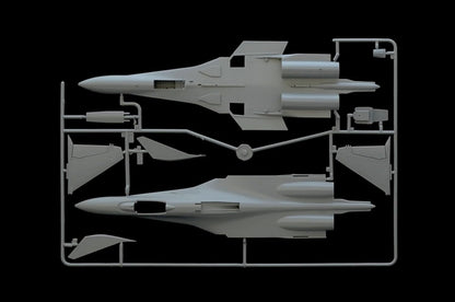 Italeri - 1/72 Sukhoi Su33 Sea Flanker (02/25) *