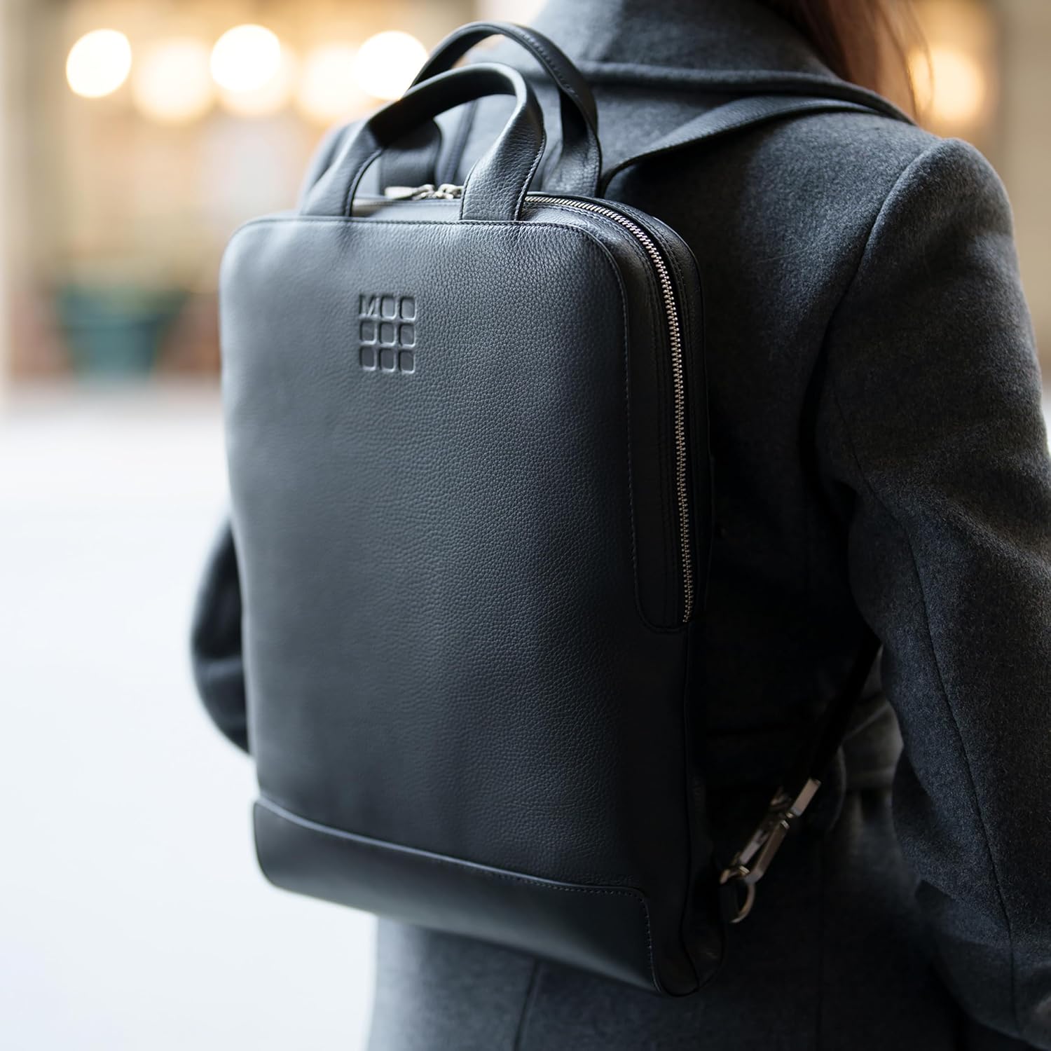 Moleskine Device Bag Classic Leather Collection, Vertical Leather PC Bag, PC Backpack for Laptop, Notebook, iPad, Computer up to 15'', Dimensions 30 x 8.5 x 40 cm, Color Black