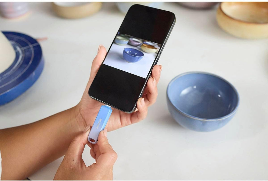 SanDisk Creator Phone Drive 128 GB (For iPhone, iPad, PC & Mac, Lightning & USB Type-C Connectors, up to 90 MB/s transfer, Automatic Backup, Password Protection, 3 Month Adobe Lightroom included