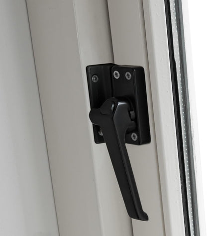 Axa Raamsluiting (Model 3308) Zwart Geslepen: Afsluitbaar Met Drukknop, Rechts Naar Buiten Draaiend.