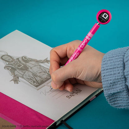 Cinereplicas Squid Game - Squid Game Guards Pen - 15.7 cm - Pink - Official License