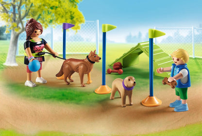 PLAYMOBIL | My Life | Hondenspeelplaats | Speelgoed voor kinderen | Hondenfiguren Set | Speelgoed voor kinderen vanaf 4 jaar | 71745