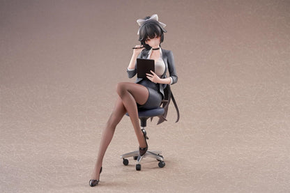 Azur Lane Pvc Statue 1/6 Takao Ofiice Lady Ver. 18 Cm