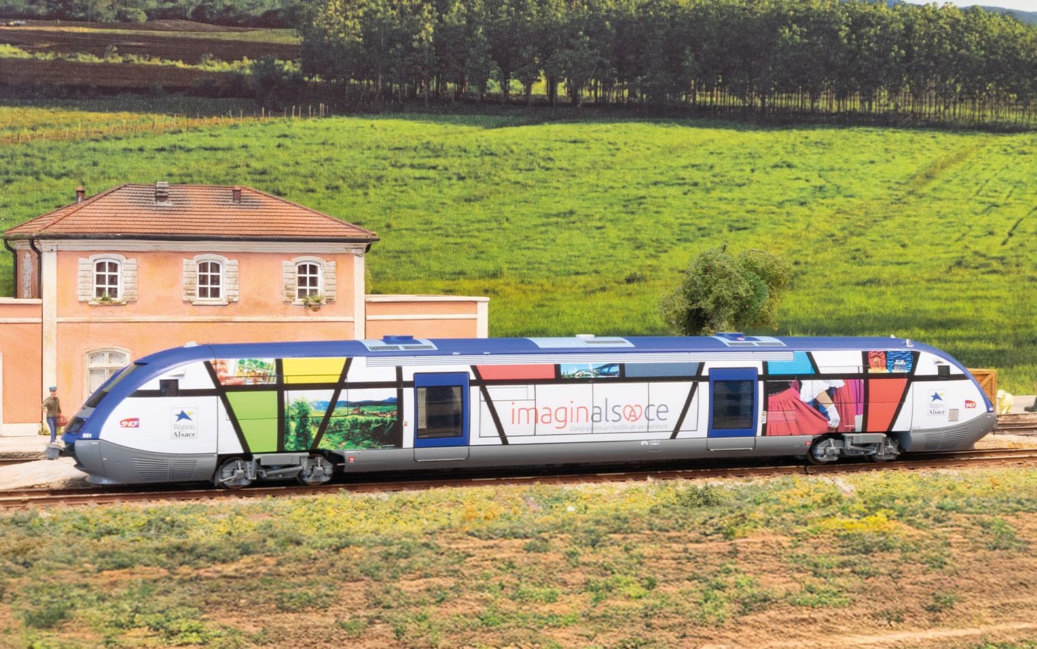 Jouef HJ2436 SNCF, X 73500 diesel railcar Alsace, ep. VI Diesel Locomotive