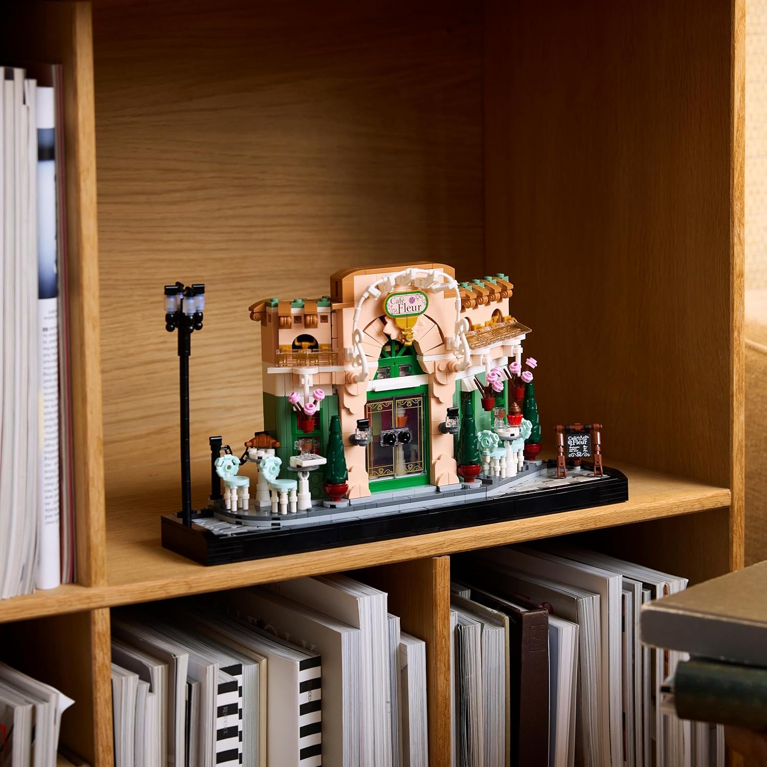 Lego Icons: French Café (10362)