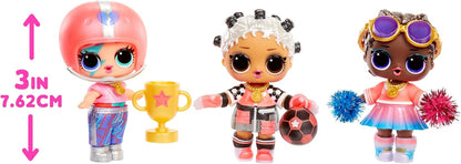 L.O.L. Surprise! All-Star Sports Vault Collection Tots - Comprend 1 Poupée, Emballage Opaque, 12 Poupées à Collectionner, 8 Accessoires à Déballer, Cadeau Pour les Enfants de 4 Ans et +