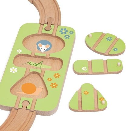 Classic World Set da gioco piccolo per pista ferroviaria in legno, 40 pezzi.