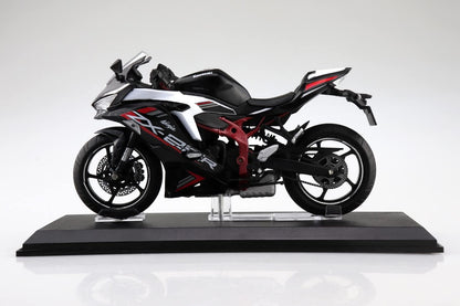Aoshima Kawasaki Ninja ZX-25R (Black x Pearl Flat) 1:12 Scala Diecast Bike