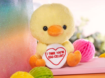 Swizzels Love Hearts 18cm (7-Inch) Baby Chick ‘I THINK YOU’RE EGG-CELLENT’ Plush Soft Toy
