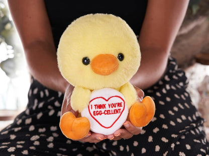 Swizzels Love Hearts 18cm (7-Inch) Baby Chick ‘I THINK YOU’RE EGG-CELLENT’ Plush Soft Toy