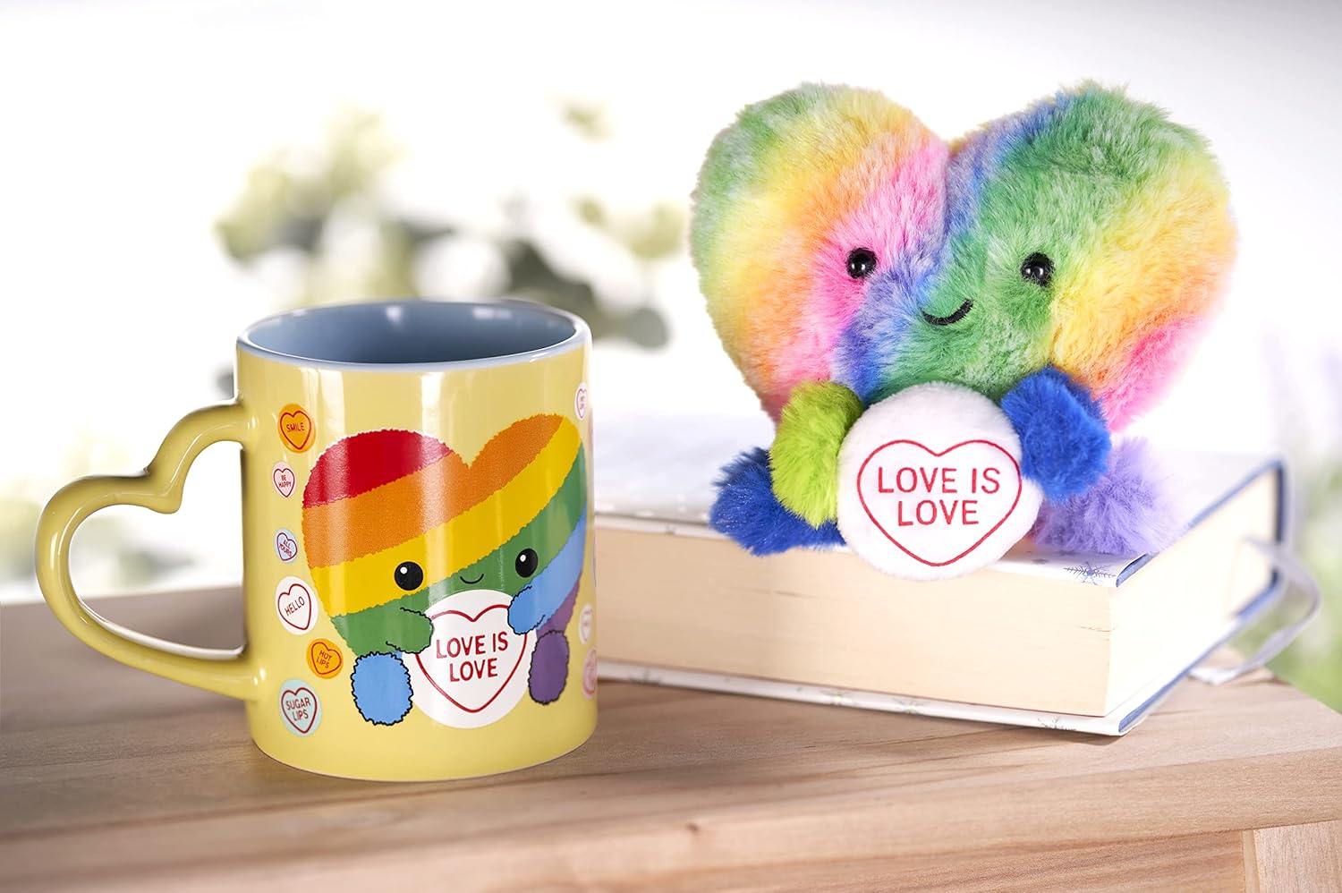 Posh Paws Swizzels Love Hearts Arty The Big Hearty 'Love is Love' 11OZ Mug & Plush Gift Set, Yellow, 37745