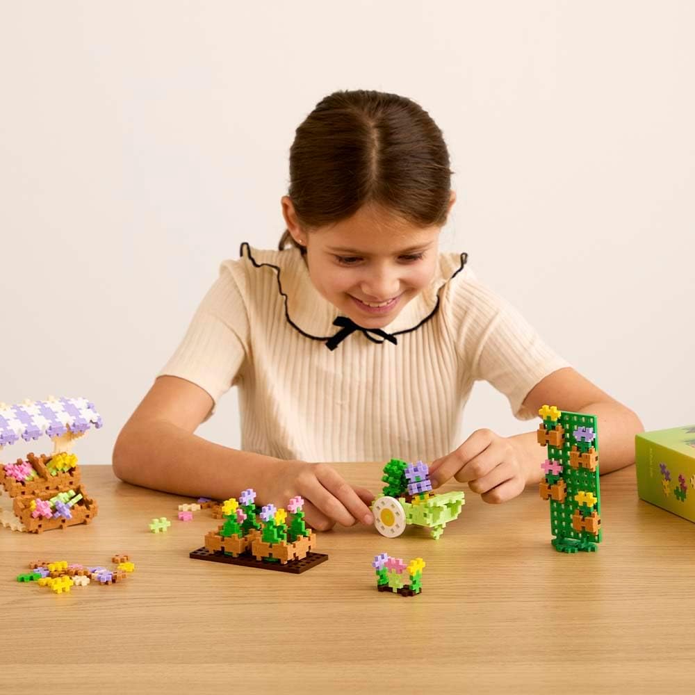 PLUS PLUS - Learn to Build - Floristería - 600 Piezas - Bloques de construcción, Juguetes educativos para niños, Viajes, Juguetes de Viaje, Fabricados en Dinamarca