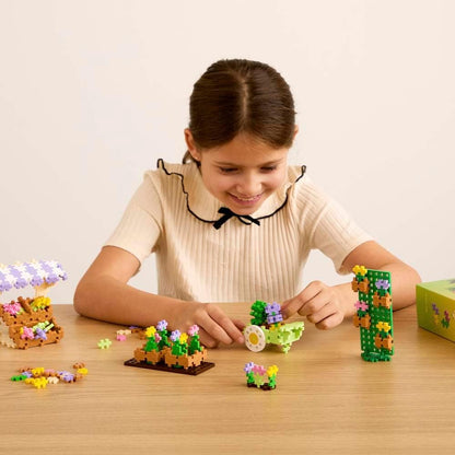 PLUS PLUS - Learn to Build - Floristería - 600 Piezas - Bloques de construcción, Juguetes educativos para niños, Viajes, Juguetes de Viaje, Fabricados en Dinamarca