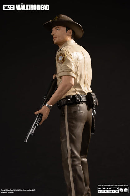 McFarlane Toys - The Walking Dead Rick Grimes 1:8 Scale Posed Figure