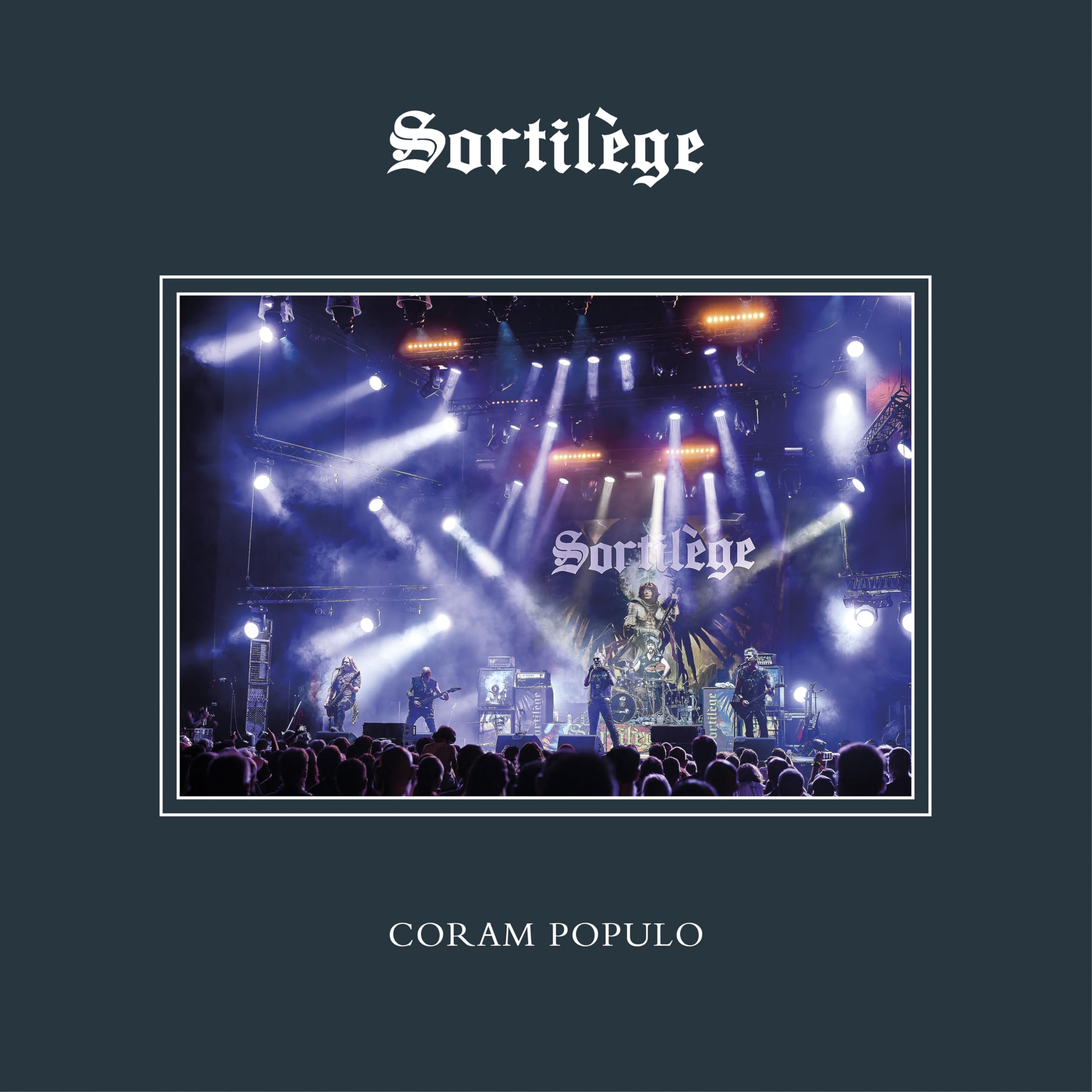 Coram Populo