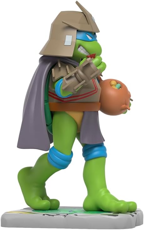 Mighty Jaxx Teenage Mutant Ninja Turtles REMIXX: Leonardo Cowa-BOO-nga! | Figura da collezione in vinile da 6 pollici