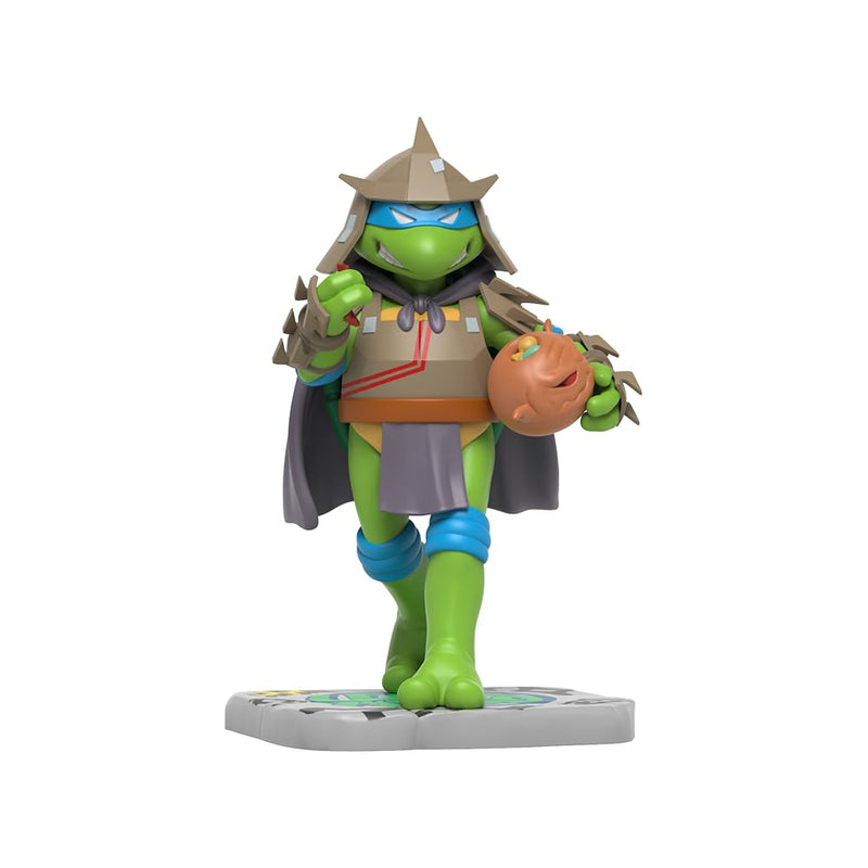 Mighty Jaxx Teenage Mutant Ninja Turtles REMIXX: Leonardo Cowa-BOO-nga! | Figura da collezione in vinile da 6 pollici