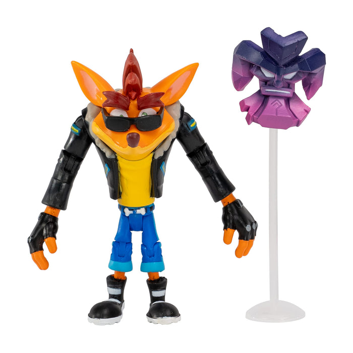 BANDAI Crash Bandicoot - Figuras de acción de motociclista Crash con máscara | Juguete de motociclista de 11 cm con máscara y accesorios de soporte | Figuras coleccionables como mercancía y regalos de