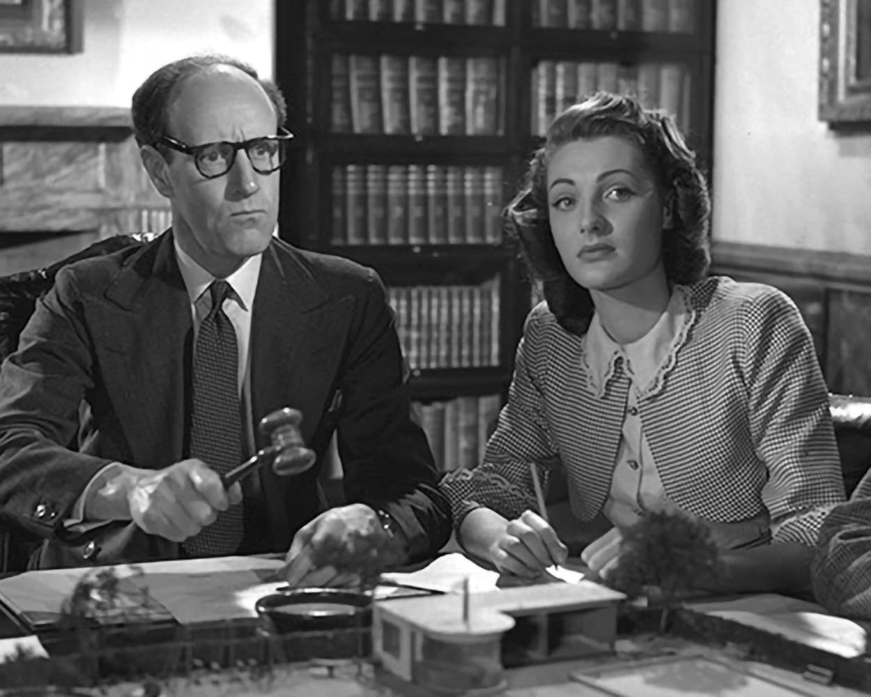Blockade in London (Passport to Pimlico) / Originelle Komödie mit Margaret Rutherford (bekannt als „Miss Marple“) (Pidax Film-Klassiker