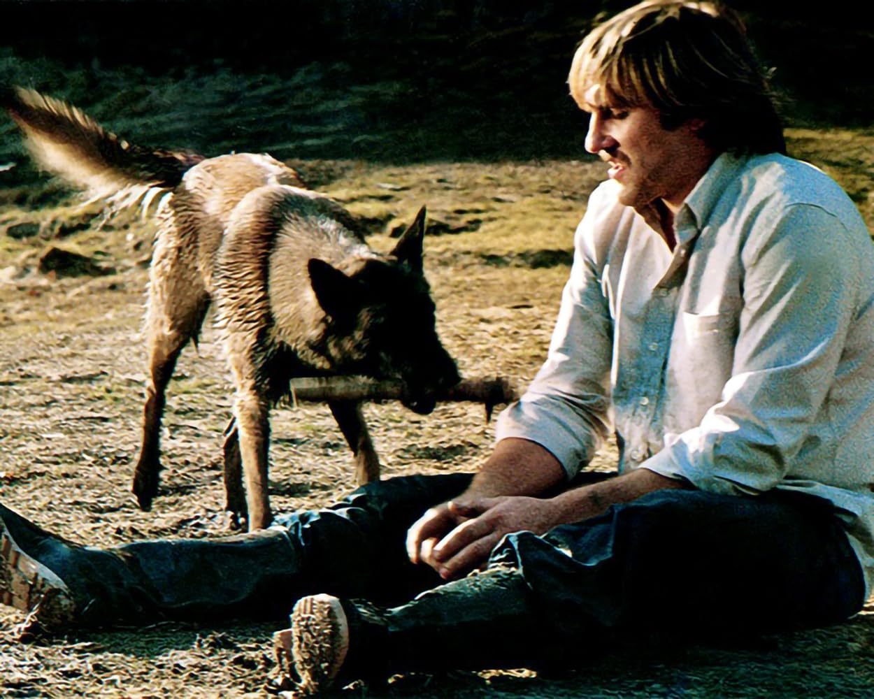 Die Hunde (Les Chiens) / Düsterer Thriller mit den französischen Stars Gérard Depardieu und Fanny Ardant (Pidax Film-Klassiker
