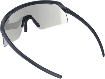 BBB Cycling Glasses Photochromic High Contrast Sports Glasses Professional Cycling Sunglasses Men and Women 100% UV Protection Gravel Bike Road Bike & MTB Valor PH Glossy Black BSG-81PH
