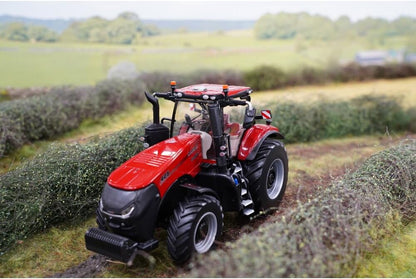 Britains, CASE MAGNUM 405 Tractor Model, Die-Cast Farm Toy, 1:32 Scale Agricultural Vehicle, Realistic Steering And Hitch, Compatible With Farm Accessories, Durable Build, Collector's Replica