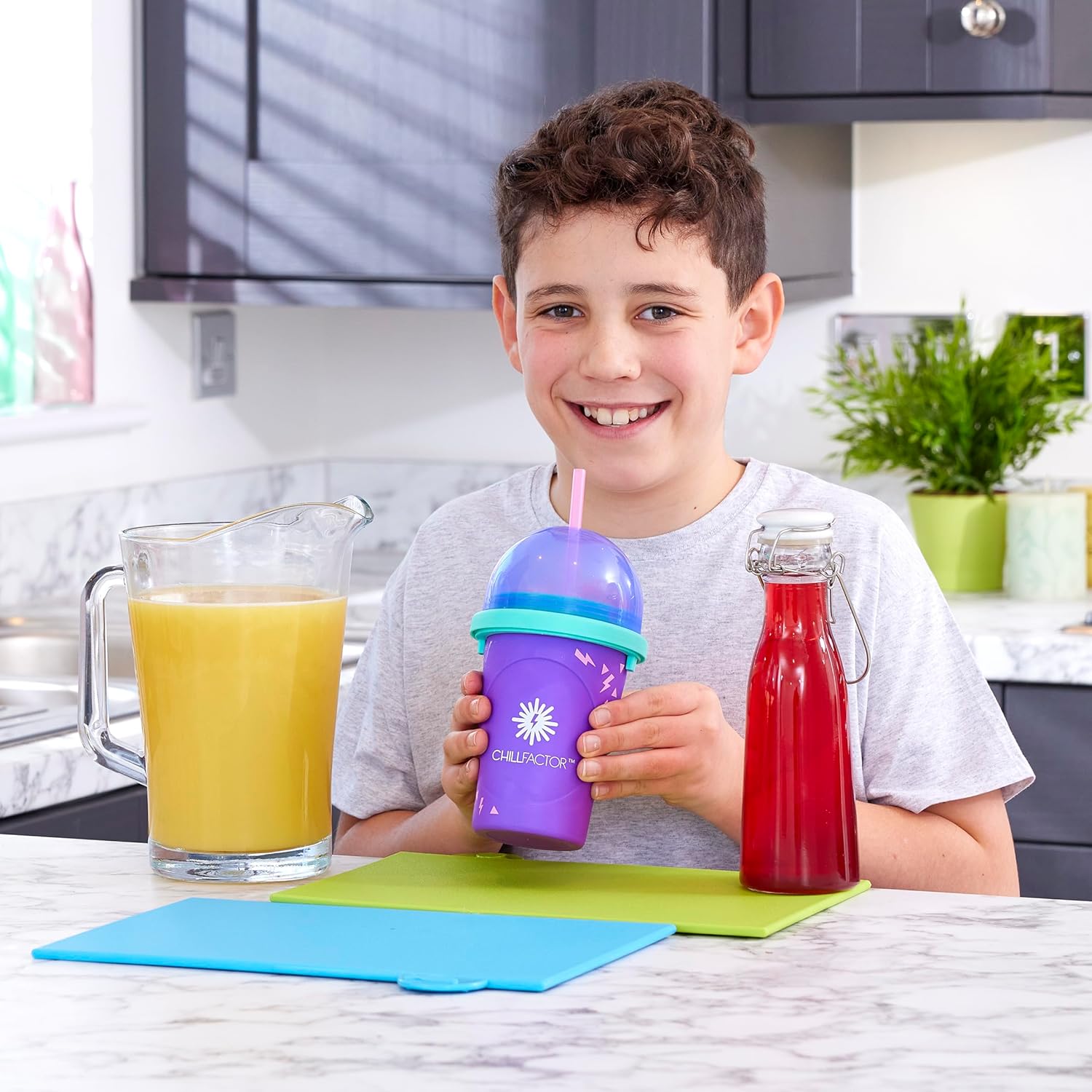 Chill Factor Color Shock Slushy Maker Power Purple - Reusable Slushy Maker Cup Homemade Slushies Squeeze Cup Slushy Maker Kitchen Toy