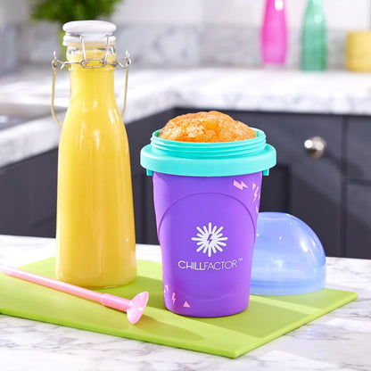 Chill Factor Colour Shock slushy maker Power Purple - Reusable slushy maker cup, homemade slushies. Squeeze cup slushy maker Kitchen toys