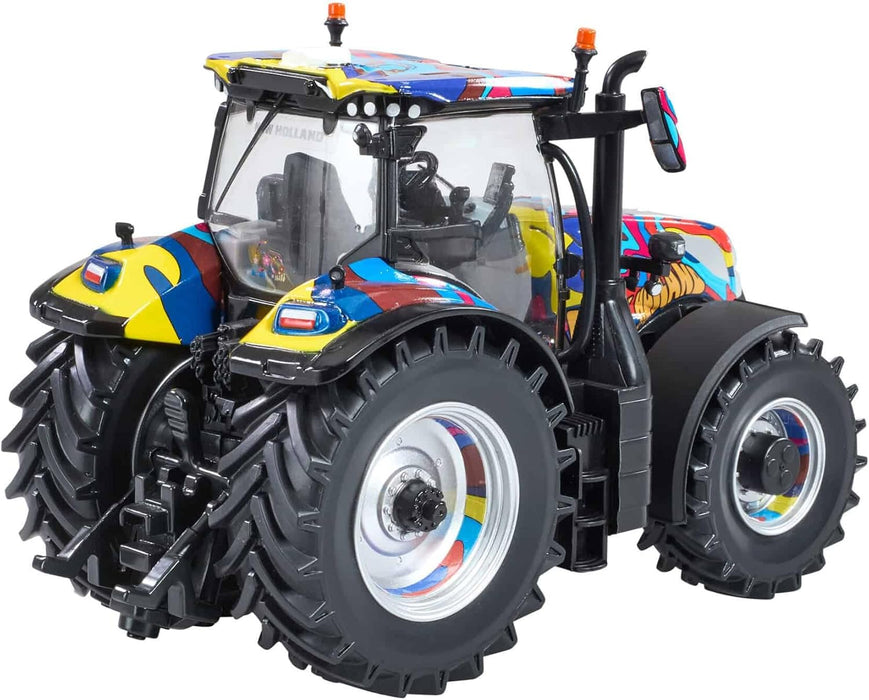 Britains New Holland T7.300 Tractor 60th Anniversary Limited Edition/Toys