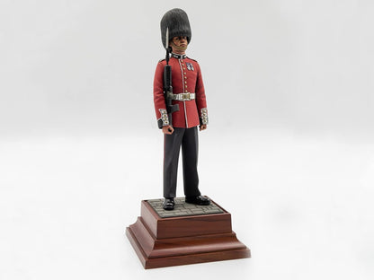 ICM 1:16 - British Grenadiers Queen's Guard