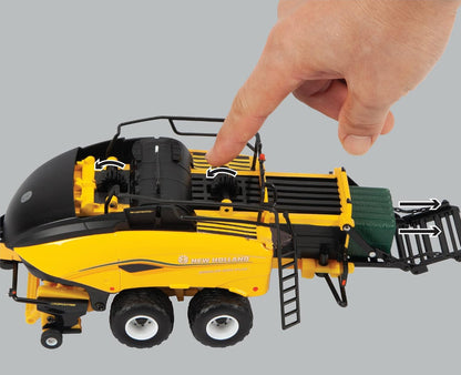 Britains New Holland BigBaler 1290 Plus, giocattolo da fattoria per bambini, giocattolo per trattore, giocattolo New Holland Replica compatibile con animali e giocattoli da fattoria in scala 1:32
