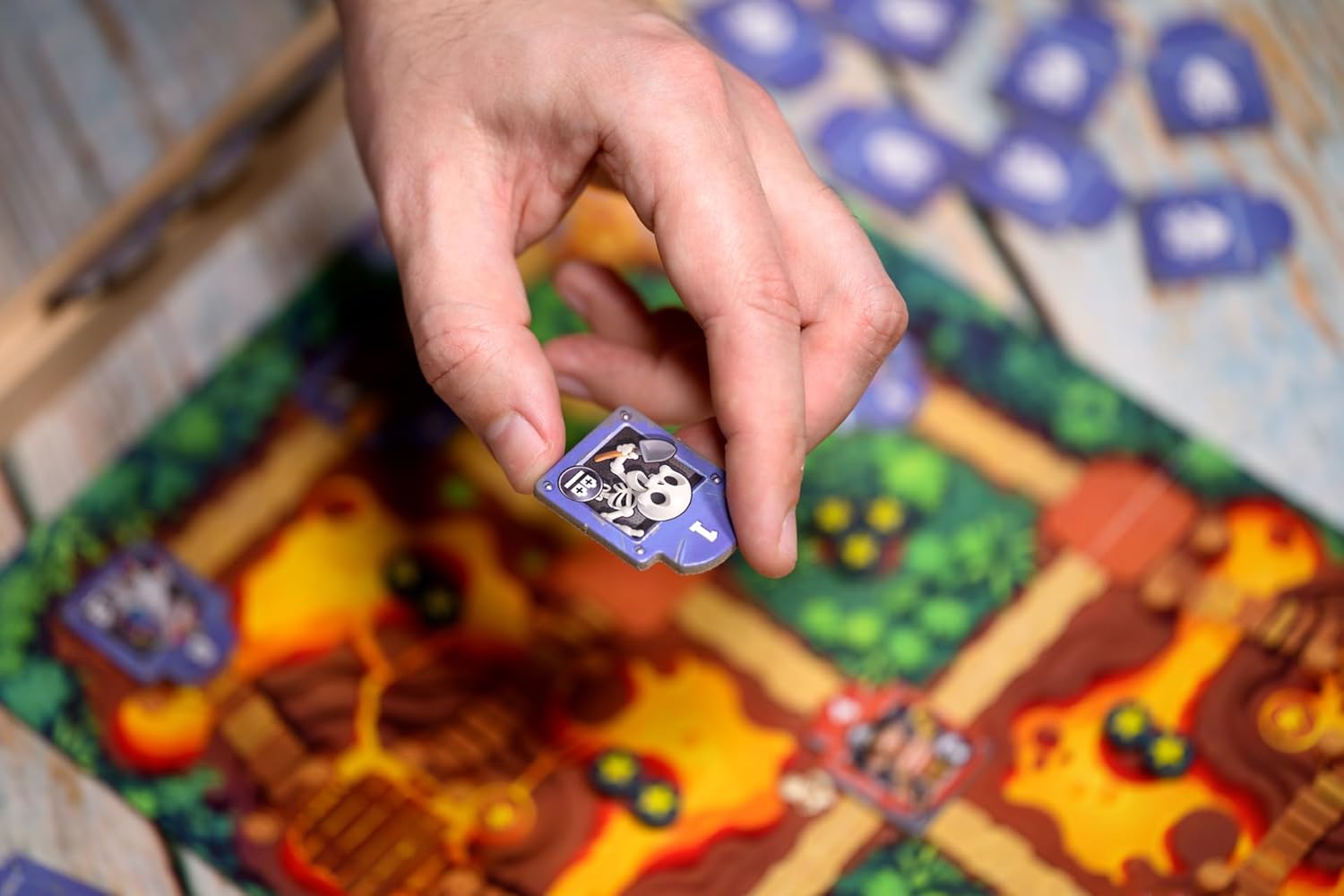 Toy Battle | Board Game | Ages 8+ | 2 Players | 30+ Minutes Playing Time