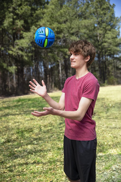 WAHU Phlat Ball Large - Red (23cm) | Throw a Disc... Catch a Ball | Perfect for the Garden or the Beach | Kids Outdoor Toys | Ages 6+