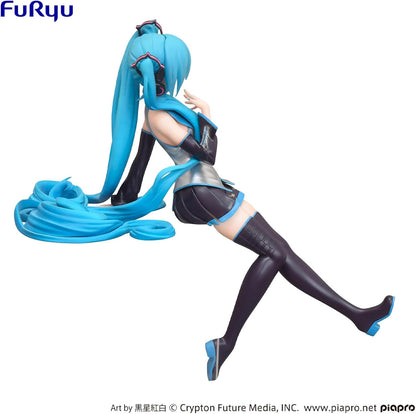 Furyu Hatsune Miku Kurobhi Kouhaku Ver. 14 cm Hatsune Miku Noodle Stopper